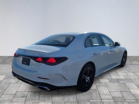 New 2026 Mercedes-Benz E 350 4MATIC Sedan image 7