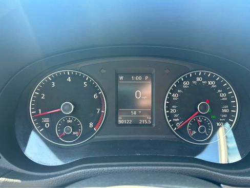 Used 2013 Volkswagen Passat 2.5 SE image 7