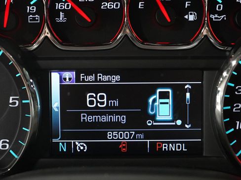Used 2020 GMC Yukon SLT w/ Open Road Package RWD image 35