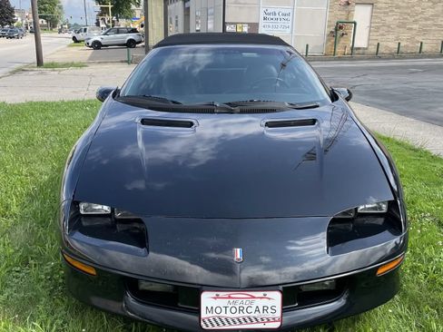Used 1995 Chevrolet Camaro Z28 RWD image 1