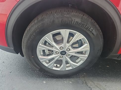 Used 2023 Ford Escape Active w/ Tech Pack #2 AWD/4WD image 8