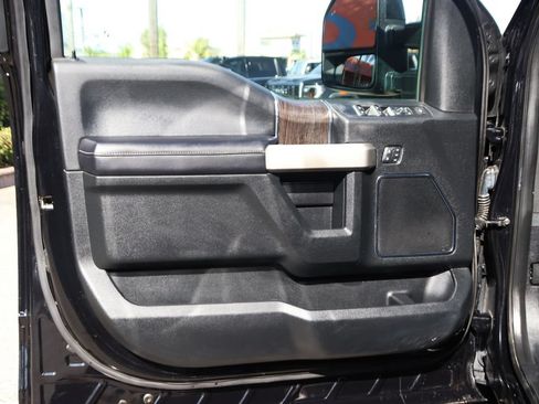 Used 2020 Ford F250 Lariat AWD/4WD image 14