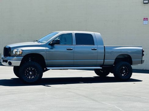 Used 2007 Dodge Ram 1500 Truck SLT w/ Trailer Tow Group AWD/4WD image 4