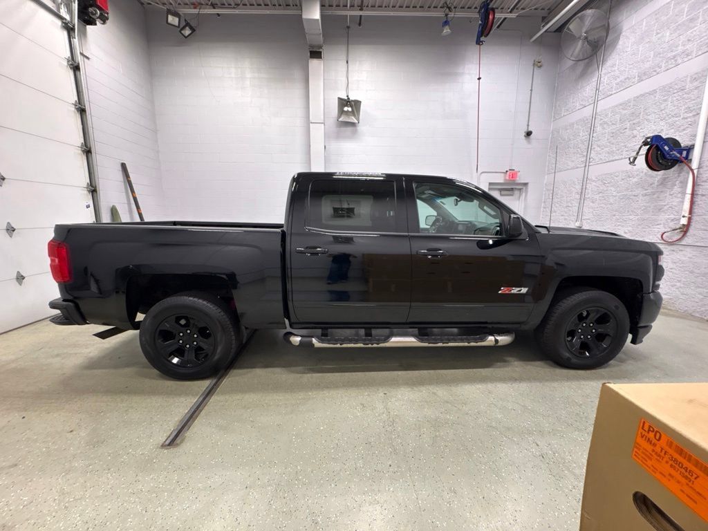 Used 2017 Chevrolet Silverado 1500 LTZ Z71 w/ LTZ Plus Package AWD/4WD image 3