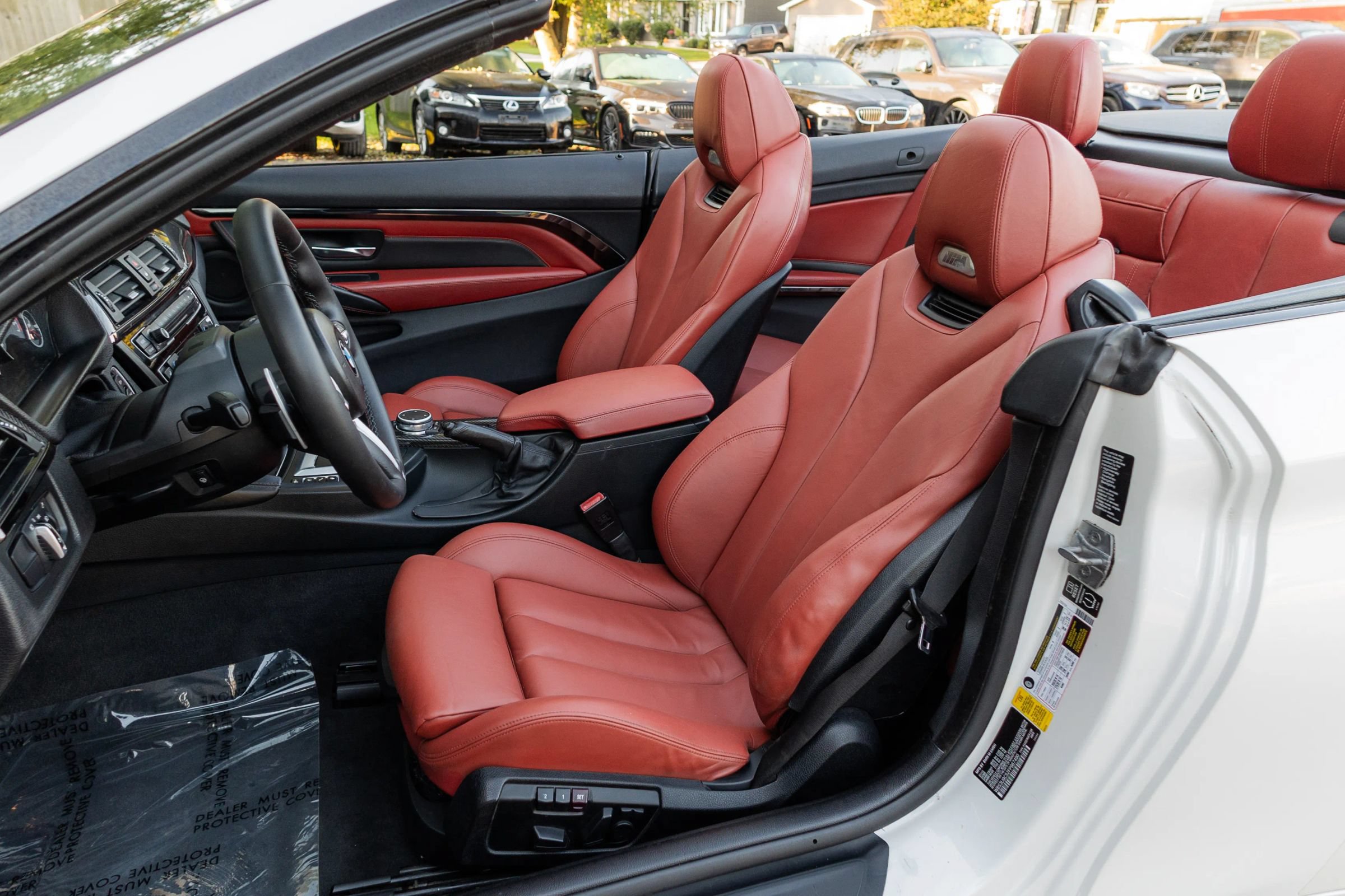 Used 2015 BMW M4 Convertible w/ Executive Package RWD image 13