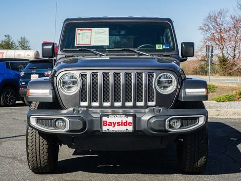 Used 2021 Jeep Wrangler Unlimited Sahara image 3