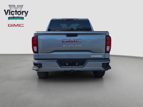 New 2026 GMC Sierra 1500 Elevation w/ LPO, Elevation Black Package AWD/4WD image 16