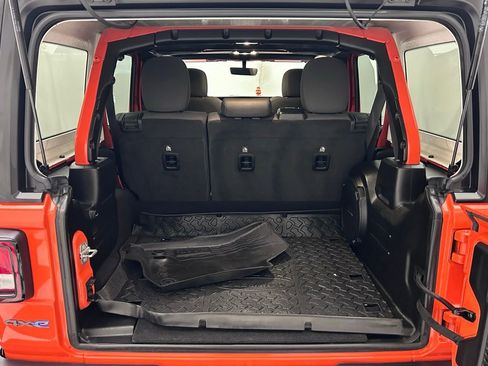 Certified 2023 Jeep Wrangler Unlimited w/ Cold Weather Group AWD/4WD image 9