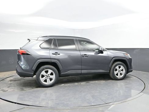 Used 2021 Toyota RAV4 XLE FWD image 10