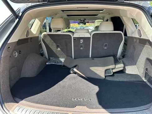 Used 2023 Genesis GV80 2.5T w/ Prestige 20" Package image 12
