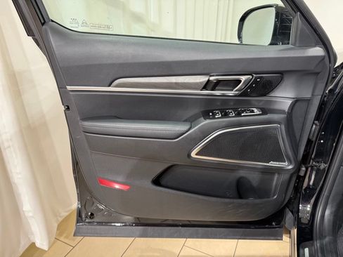 Used 2024 Kia Telluride SX X-Line AWD/4WD image 15
