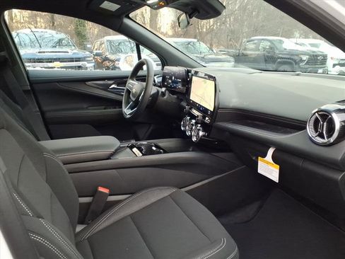 New 2026 Chevrolet Blazer EV LT image 18