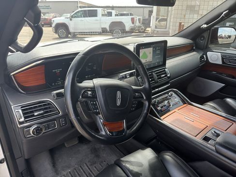Used 2018 Lincoln Navigator Reserve w/ Technology Package AWD/4WD image 7
