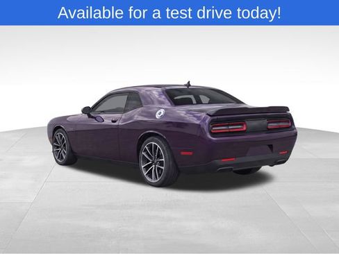 Used 2022 Dodge Challenger R/T w/ Plus Package RWD image 3