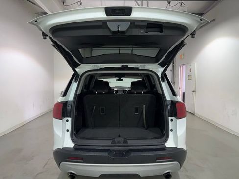Certified 2019 GMC Acadia SLE FWD image 8