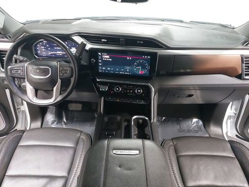 Used 2024 GMC Sierra 2500 Denali w/ Denali Reserve Package image 9