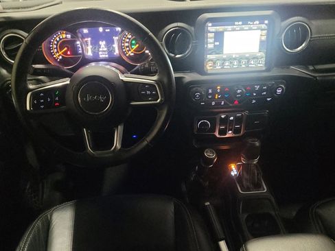 Used 2018 Jeep Wrangler Unlimited Sahara w/ Dual Top Group image 22