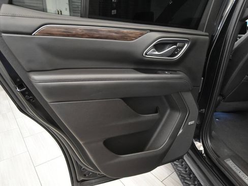 Used 2021 Chevrolet Tahoe Z71 image 16