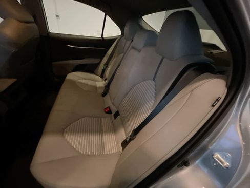 Used 2022 Toyota Camry SE image 22