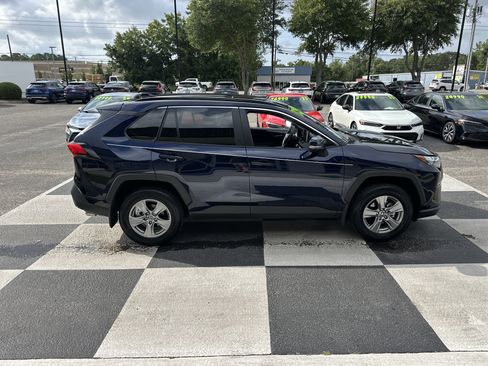 Used 2025 Toyota RAV4 XLE w/ Convenience Package FWD image 3