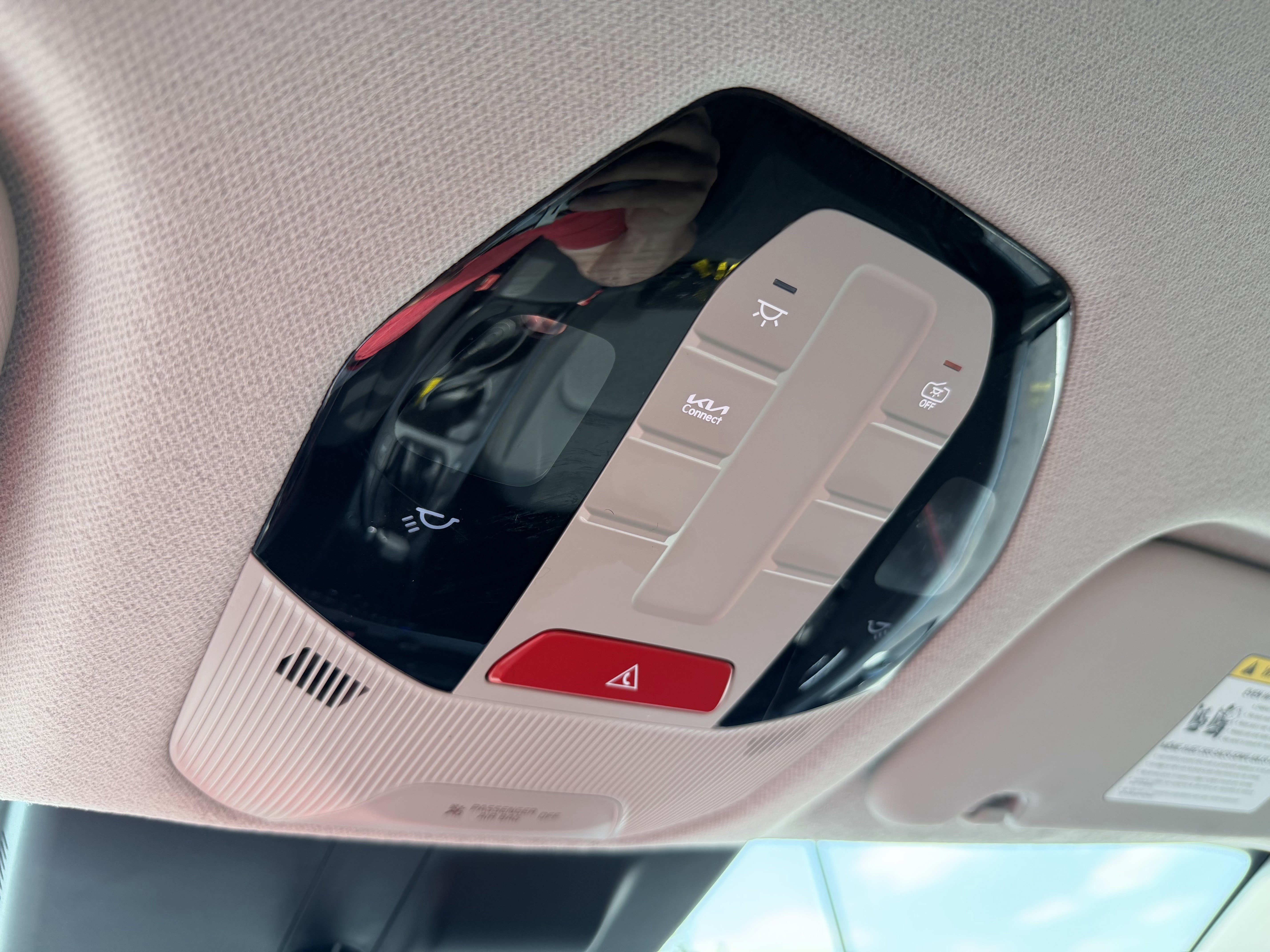 Certified 2025 Kia K4 FWD image 31