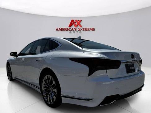 Used 2023 Lexus LS 500 w/ Accessory Package (Z2) RWD image 4