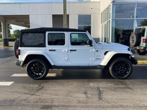 Used 2023 Jeep Wrangler Unlimited Sahara w/ Cold Weather Group image 11