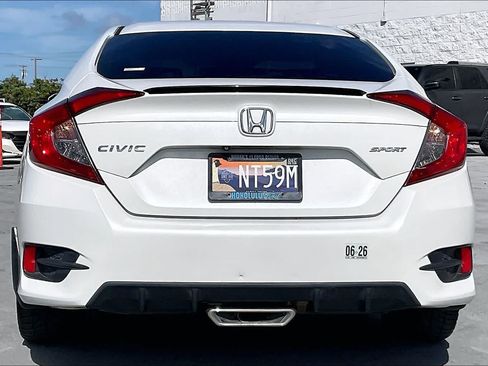 Used 2019 Honda Civic Sport image 5