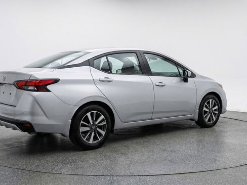 Used 2025 Nissan Versa SV FWD image 9