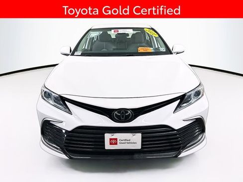 Certified 2022 Toyota Camry LE image 2