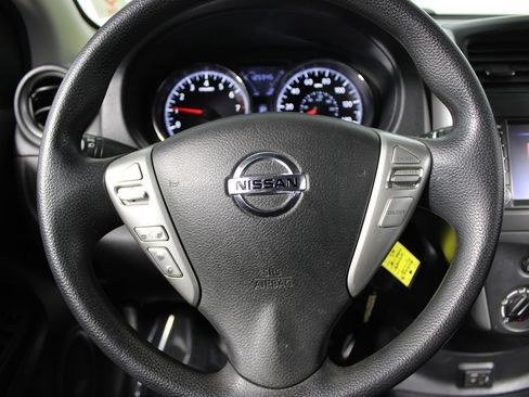 Used 2019 Nissan Versa SV FWD image 10