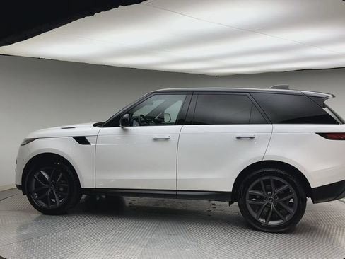 Used 2024 Land Rover Range Rover Sport SE AWD/4WD image 5