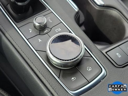 Used 2025 Cadillac XT4 Premium Luxury FWD image 29