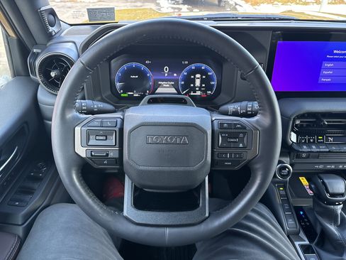 Used 2024 Toyota Land Cruiser Base image 18