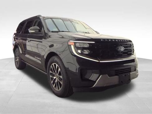 Used 2025 Ford Expedition Platinum AWD/4WD image 4
