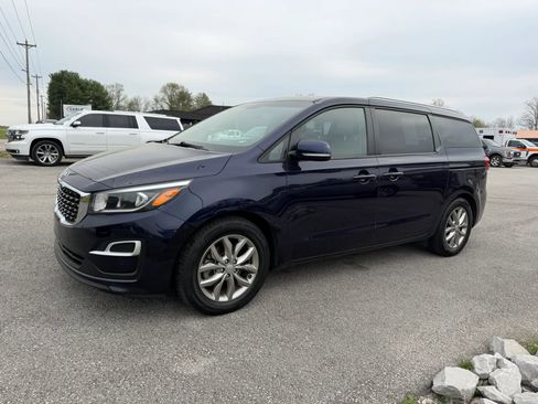 Used 2019 Kia Sedona EX FWD image 3