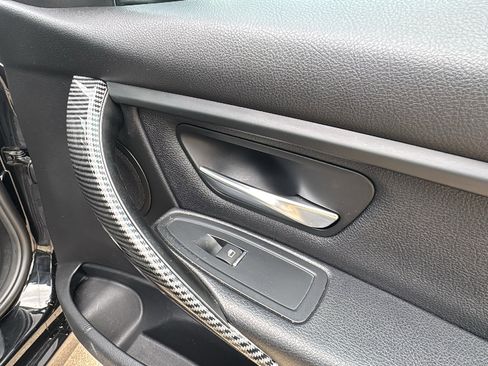 Used 2018 BMW 320i Sedan image 29