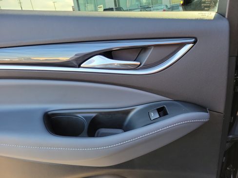 Used 2024 Buick Enclave Essence w/ Experience Buick Package FWD image 12