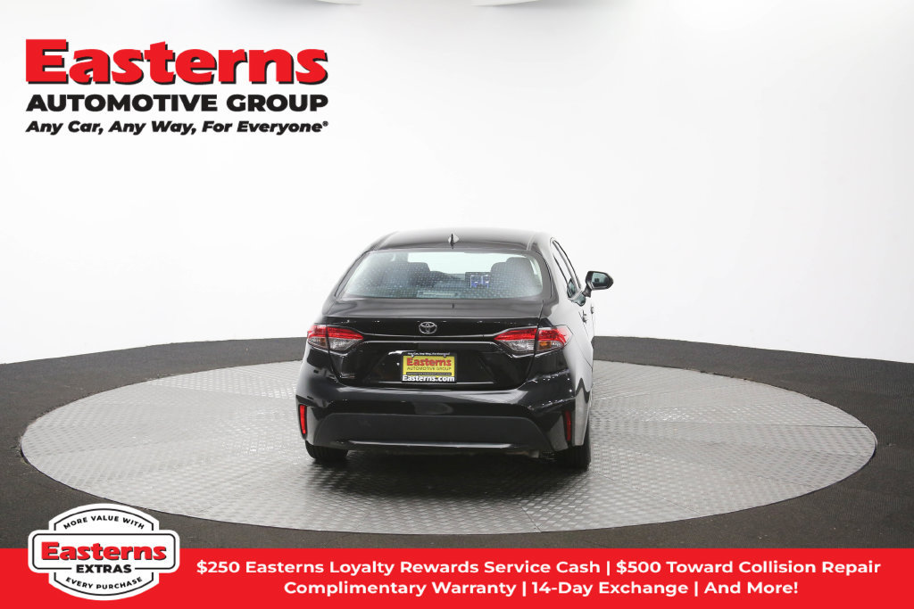 Used 2021 Toyota Corolla LE w/ Carpet Mat Package (TMS) FWD image 41
