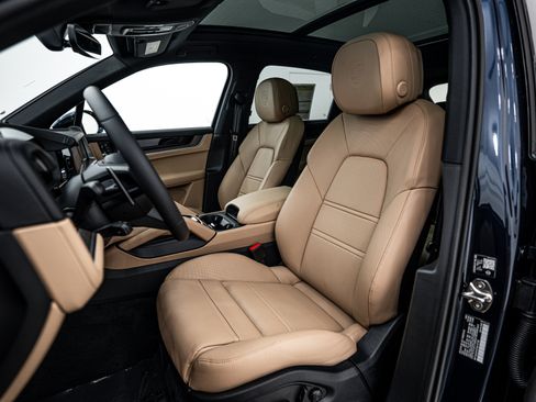 New 2026 Porsche Cayenne E-Hybrid image 5