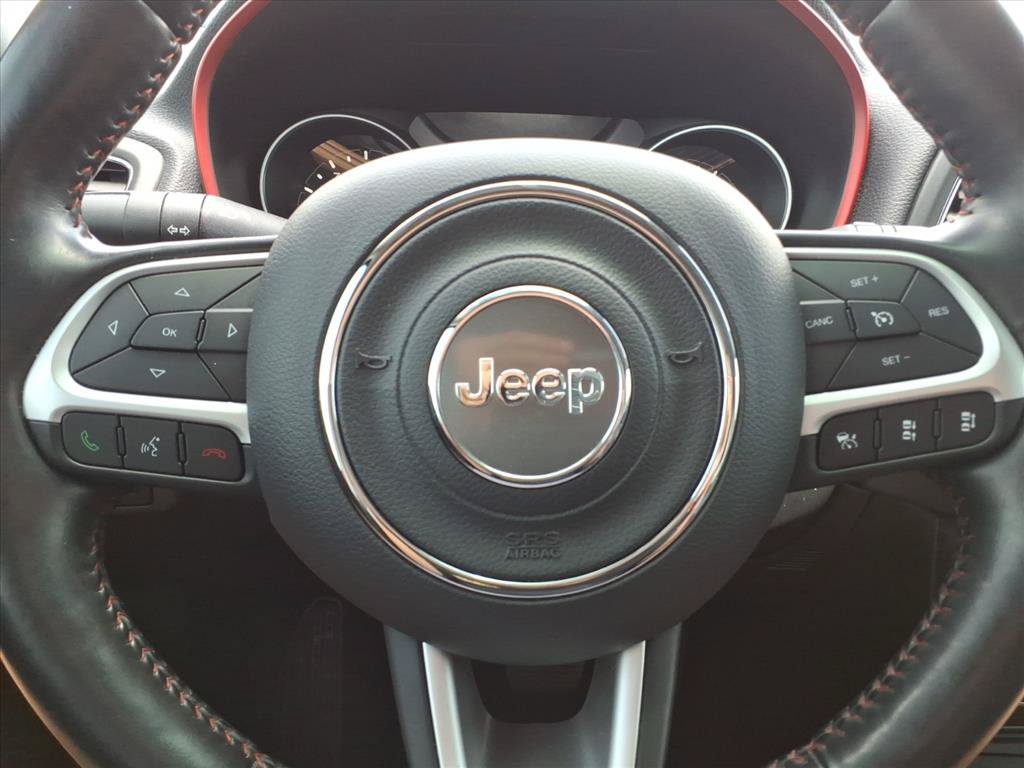 Used 2020 Jeep Compass Trailhawk w/ Cold Weather Group AWD/4WD image 13