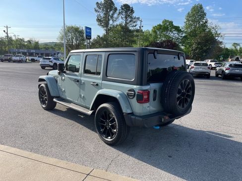 Used 2023 Jeep Wrangler Unlimited Sahara w/ Cold Weather Group image 6