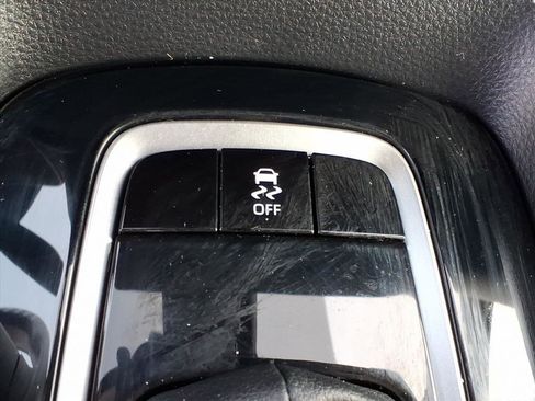 Used 2024 Toyota Corolla LE w/ LE Convenience Package image 18