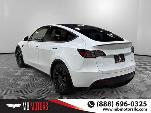 Used 2022 Tesla Model Y Performance image 8