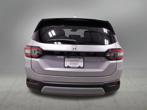 Certified 2025 Honda Pilot EX-L image 5