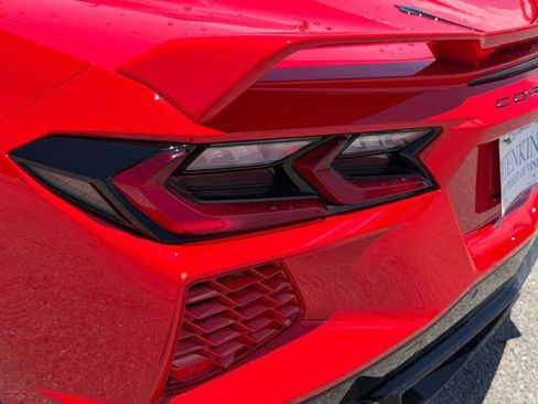 Used 2022 Chevrolet Corvette Stingray Premium Conv w/ Z51 Performance Package RWD image 13