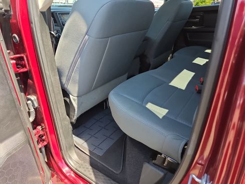 Used 2018 RAM 1500 Express w/ Express Value Package AWD/4WD image 20