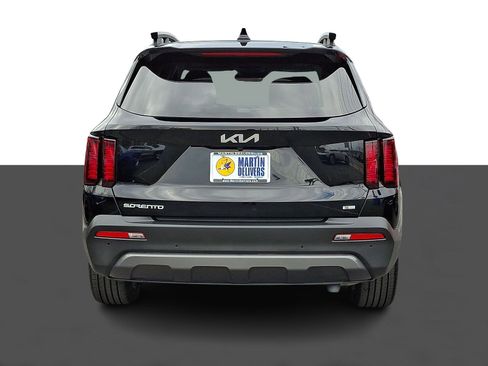 Certified 2023 Kia Sorento X-Line EX image 5