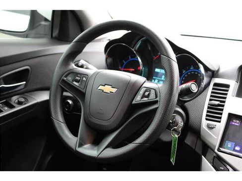 Used 2016 Chevrolet Cruze LT w/ RS Package image 15