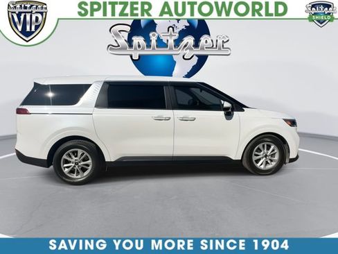 Certified 2023 Kia Carnival LX image 10